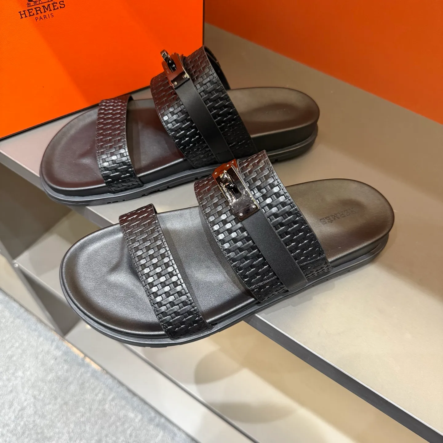 Men's shoes 💰300, size 38-45, the new 2014 summer Hermes shoes are the same as the original ones, handmade by masters! ❥High-end customization, exclusive products, the highest version in the industry⚠❥Using: Hermers upper: (pursuing top walking comfort) ✨Top quality on sale━━━━Hermes━━━━━